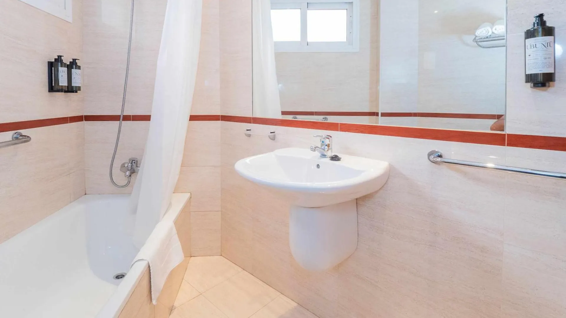 Nuevo Con Piscina Y Parking En La Playa Apartment Torre de Benagalbon